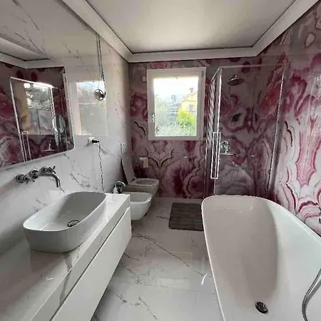 Luxury Modern On The