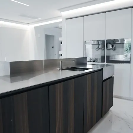 Appartement Luxury Modern On The *