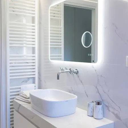 Luxury Modern On The Appartement Clusane