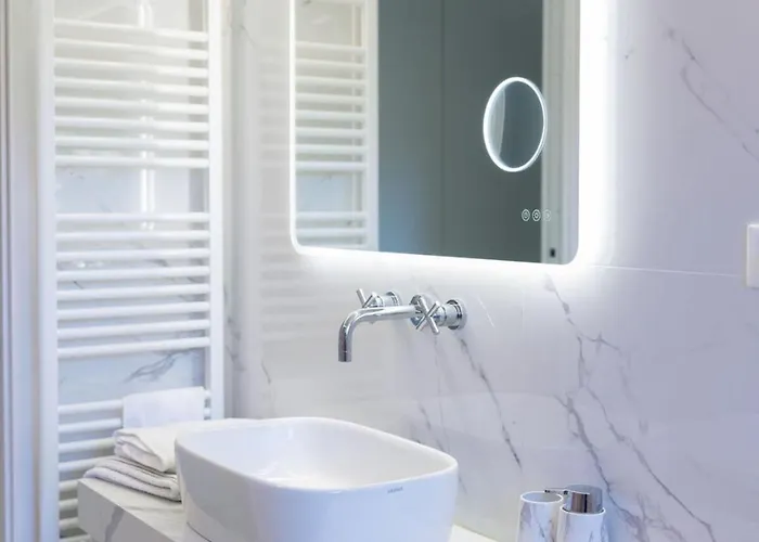 Luxury Modern On The Апартаменты Клузане