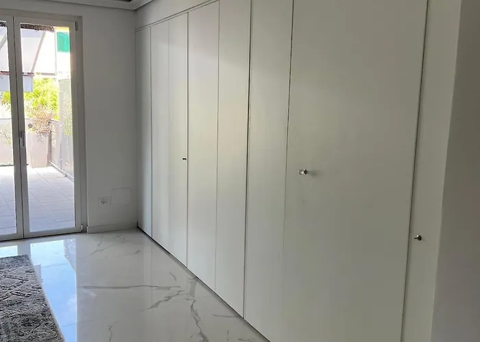 Апартаменты Luxury Modern On The Клузане