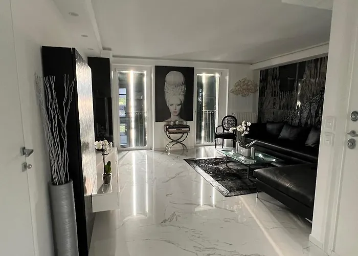 Апартаменты Luxury Modern On The